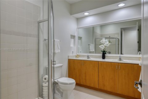 Touwnhouse à vendre à Pembroke Pines, Floride: 3 chambres, 155.15 m2 № 1945456 - photo 16