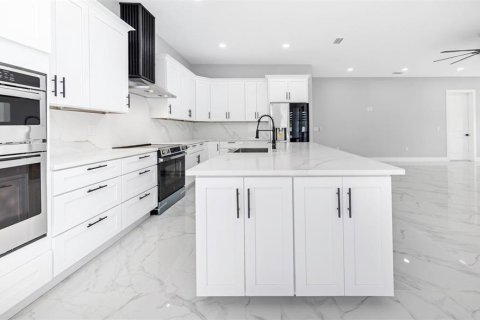 Купить виллу или дом в Раскин, Флорида 7 комнат, 219.53м2, № 2135387 - фото 25