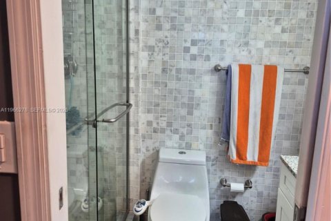 Condominio en venta en Hollywood, Florida, 2 dormitorios, 124.86 m2 № 2028108 - foto 14