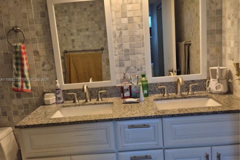 Condominio en venta en Hollywood, Florida, 2 dormitorios, 124.86 m2 № 2028108 - foto 19