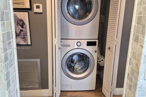 Condominio en venta en Hollywood, Florida, 2 dormitorios, 124.86 m2 № 2028108 - foto 21