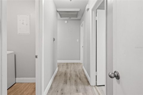 Villa ou maison à louer à Gainesville, Floride: 4 chambres, 185.43 m2 № 2237095 - photo 24