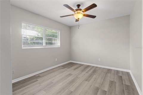Villa ou maison à louer à Gainesville, Floride: 4 chambres, 185.43 m2 № 2237095 - photo 21