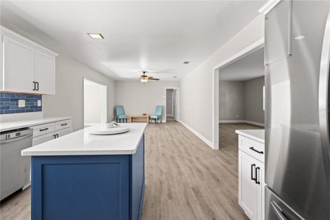Villa ou maison à louer à Gainesville, Floride: 4 chambres, 185.43 m2 № 2237095 - photo 11