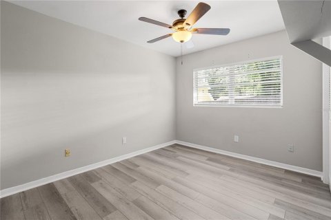 Villa ou maison à louer à Gainesville, Floride: 4 chambres, 185.43 m2 № 2237095 - photo 22