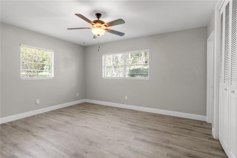 Villa ou maison à louer à Gainesville, Floride: 4 chambres, 185.43 m2 № 2237095 - photo 18
