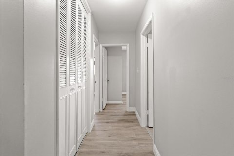 Villa ou maison à louer à Gainesville, Floride: 4 chambres, 185.43 m2 № 2237095 - photo 16