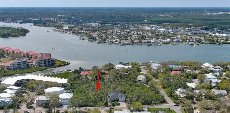 Terrain à New Smyrna Beach, Floride № 1577336