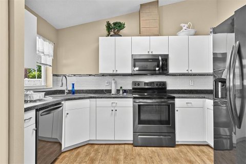 House in Palm Coast, Florida 3 bedrooms, 114.27 sq.m. № 2347671 - photo 10