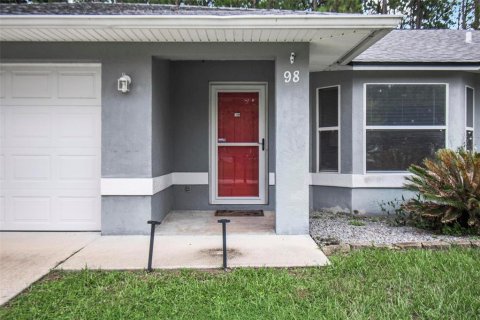 House in Palm Coast, Florida 3 bedrooms, 114.27 sq.m. № 2347671 - photo 2