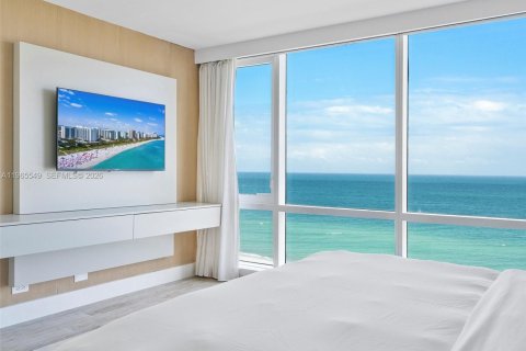 Condo in Miami Beach, Florida, 3 bedrooms  № 2027089 - photo 29