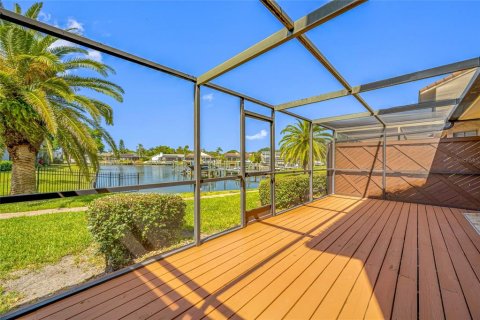 Copropriété à vendre à Tampa, Floride: 4 chambres, 185.43 m2 № 2138741 - photo 4