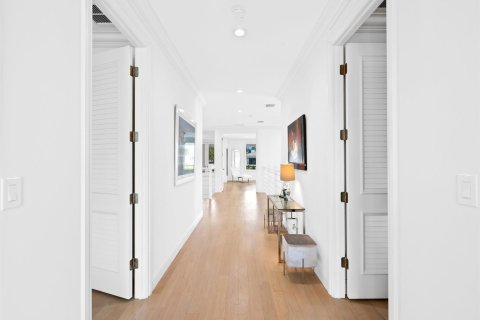 Villa ou maison à vendre à Fort Lauderdale, Floride: 4 chambres, 383.22 m2 № 2084313 - photo 28