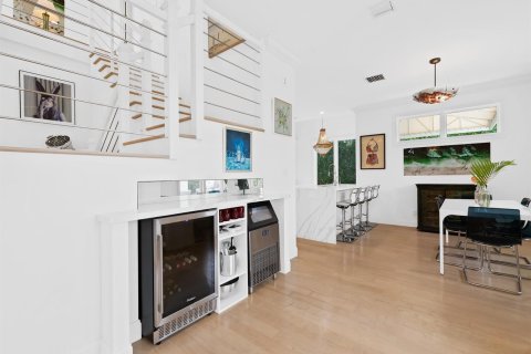 Villa ou maison à vendre à Fort Lauderdale, Floride: 4 chambres, 383.22 m2 № 2084313 - photo 8