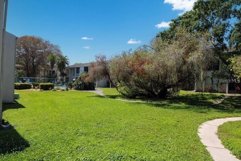 Condo in Clearwater, Florida, 1 bedroom  № 2429041 - photo 27