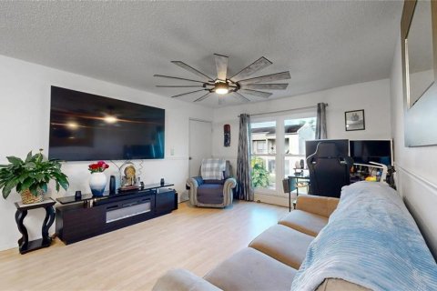 Condo in Clearwater, Florida, 1 bedroom  № 2429041 - photo 8