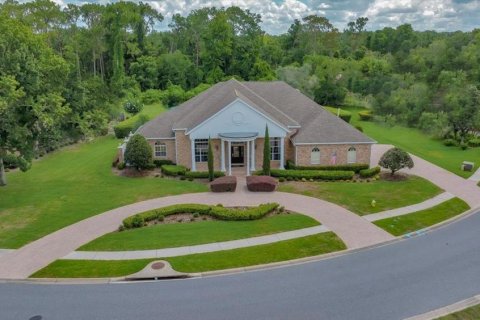 Casa en venta en Weeki Wachee, Florida, 3 dormitorios, 346.71 m2 № 1805376 - foto 2
