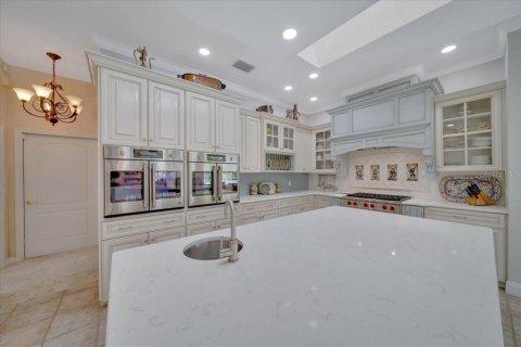 Casa en venta en Weeki Wachee, Florida, 3 dormitorios, 346.71 m2 № 1805376 - foto 15