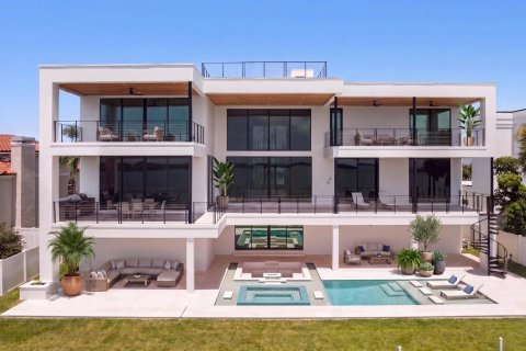 Villa ou maison à vendre à Tierra Verde, Floride: 6 chambres, 707.82 m2 № 2317353 - photo 2