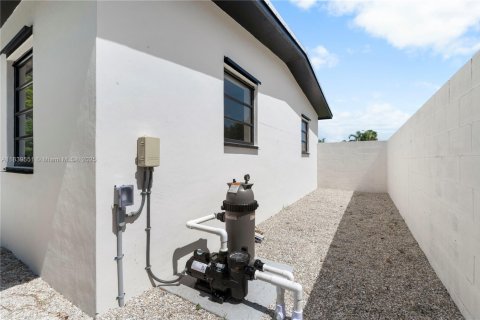 Casa en venta en St. Lucie, Florida, 3 dormitorios, 88.26 m2 № 1940527 - foto 18