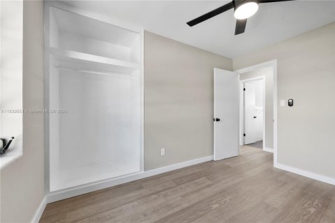 Casa en venta en St. Lucie, Florida, 3 dormitorios, 88.26 m2 № 1940527 - foto 14