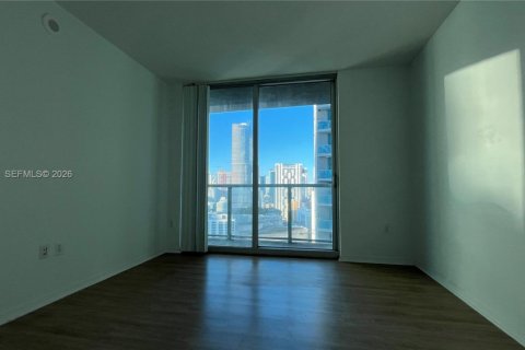 Condo in Miami, Florida, 2 bedrooms  № 2001655 - photo 17