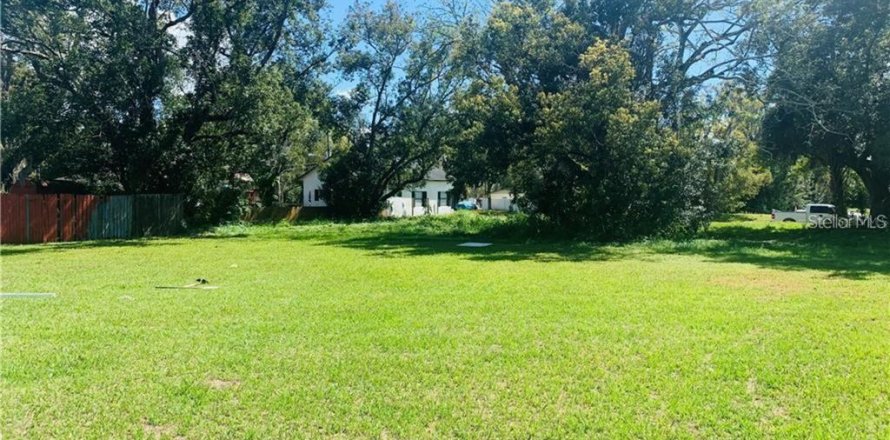 Land in Kissimmee, Florida № 2393554