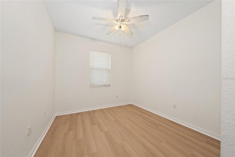 Villa ou maison à louer à Kissimmee, Floride: 4 chambres, 195.65 m2 № 2383946 - photo 16