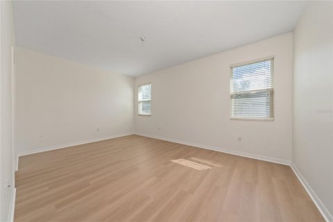 Villa ou maison à louer à Kissimmee, Floride: 4 chambres, 195.65 m2 № 2383946 - photo 12
