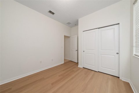 Villa ou maison à louer à Kissimmee, Floride: 4 chambres, 195.65 m2 № 2383946 - photo 19