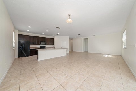 Villa ou maison à louer à Kissimmee, Floride: 4 chambres, 195.65 m2 № 2383946 - photo 5