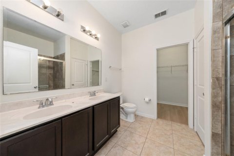 Villa ou maison à louer à Kissimmee, Floride: 4 chambres, 195.65 m2 № 2383946 - photo 21