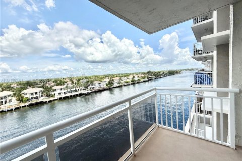 Copropriété à vendre à Hollywood, Floride: 2 chambres, 113.15 m2 № 1842744 - photo 1