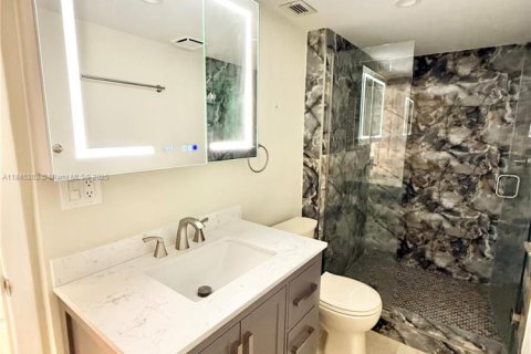 Copropriété à vendre à Hollywood, Floride: 2 chambres, 113.15 m2 № 1842744 - photo 18