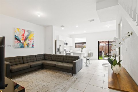 Купить таунхаус в Хомстед, Флорида 3 спальни, 123.37м2, № 2422967 - фото 5
