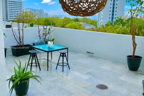 Купить кондоминиум в Майами, Флорида 1 спальня, 62.34м2, № 1929094 - фото 19