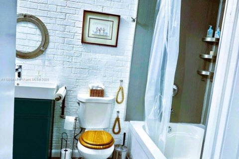 Купить кондоминиум в Майами, Флорида 1 спальня, 62.34м2, № 1929094 - фото 14