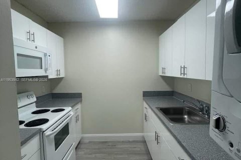 Condominio en alquiler en Cutler Bay, Florida, 2 dormitorios, 91.04 m2 № 2008061 - foto 20