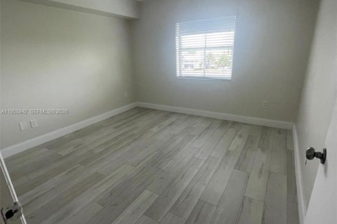 Condominio en alquiler en Cutler Bay, Florida, 2 dormitorios, 91.04 m2 № 2008061 - foto 28