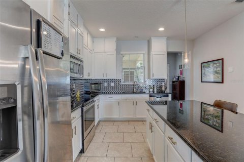Townhouse in Saint Cloud, Florida 4 bedrooms, 193.7 sq.m. № 1089595 - photo 10