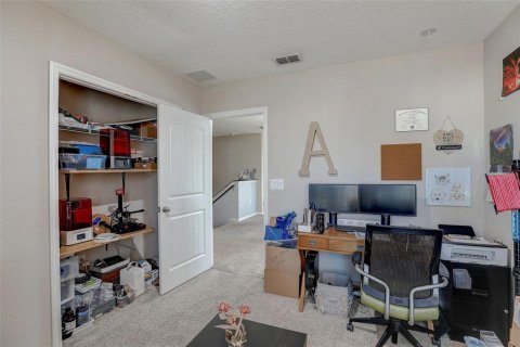 Townhouse in Saint Cloud, Florida 4 bedrooms, 193.7 sq.m. № 1089595 - photo 21