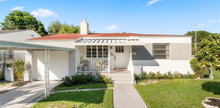 Villa ou maison à Miami, Floride 2 chambres, 101.26 m2 № 1998384