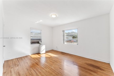 Villa ou maison à vendre à Miami, Floride: 2 chambres, 101.26 m2 № 1998384 - photo 7