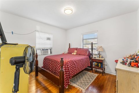 Villa ou maison à vendre à Miami, Floride: 2 chambres, 101.26 m2 № 1998384 - photo 13