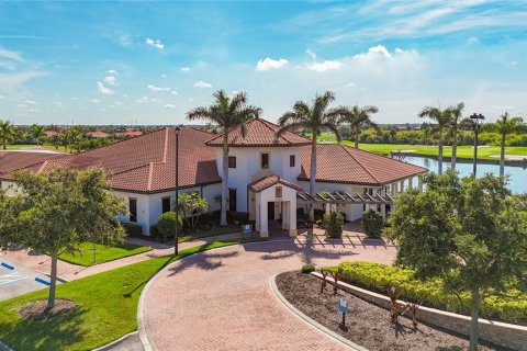 Villa ou maison à louer à Venice, Floride: 2 chambres, 177.16 m2 № 2425220 - photo 2