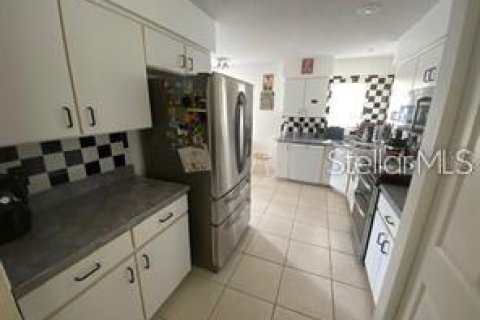 House in Palm Coast, Florida 3 bedrooms, 168.34 sq.m. № 2166333 - photo 12