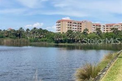 House in Palm Coast, Florida 3 bedrooms, 168.34 sq.m. № 2166333 - photo 9