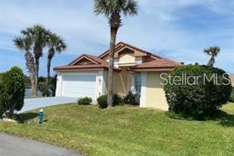 House in Palm Coast, Florida 3 bedrooms, 168.34 sq.m. № 2166333