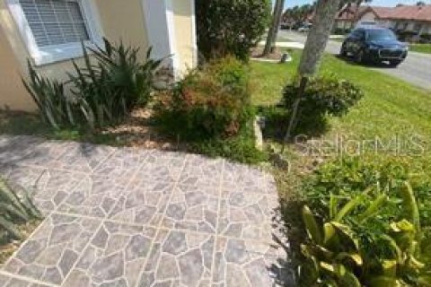 House in Palm Coast, Florida 3 bedrooms, 168.34 sq.m. № 2166333 - photo 2