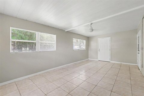 House in Ocala, Florida 3 bedrooms, 118.54 sq.m. № 2204120 - photo 7